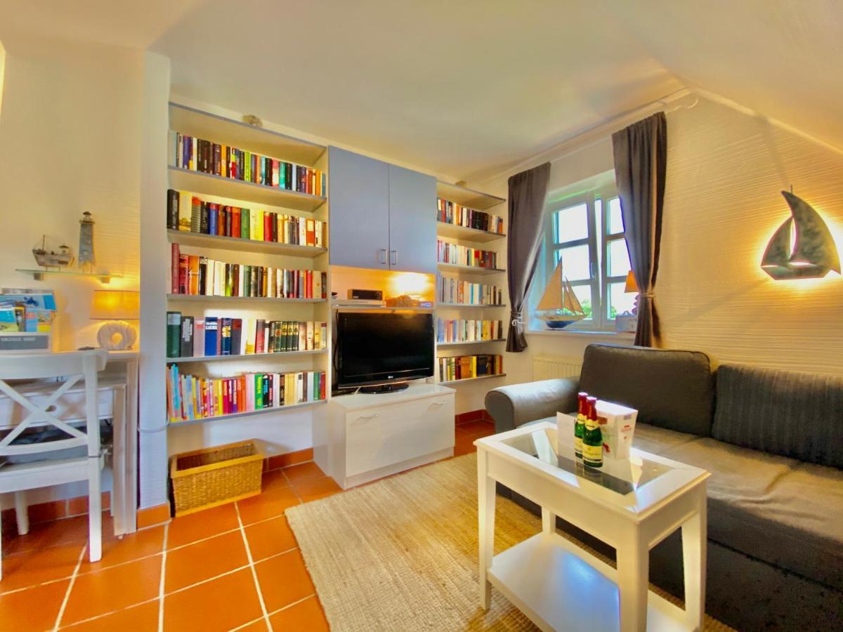 Strandnahe Ferienwohnung Ruegen Dranske Esterno foto