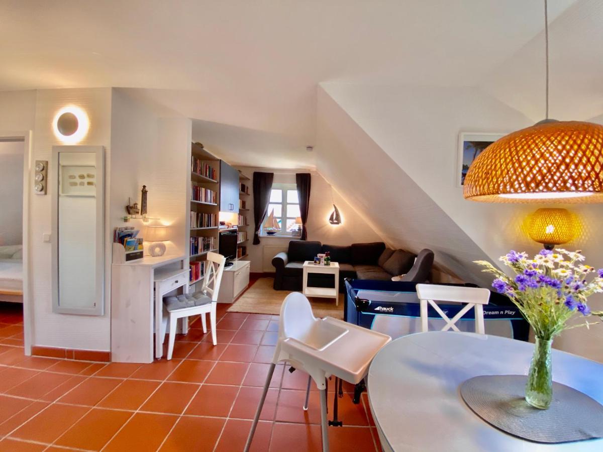 Strandnahe Ferienwohnung Ruegen Dranske Esterno foto