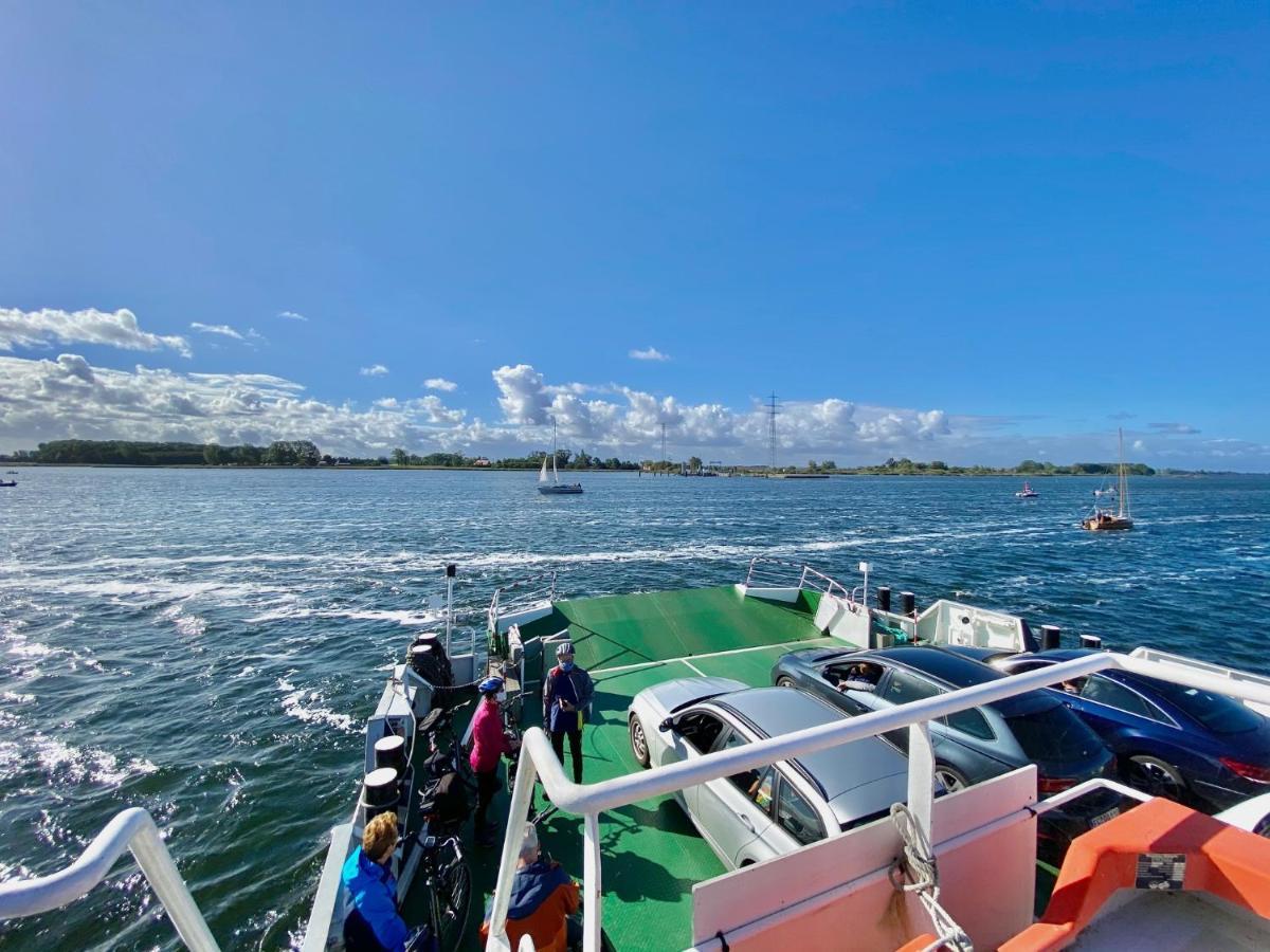 Strandnahe Ferienwohnung Ruegen Dranske Esterno foto