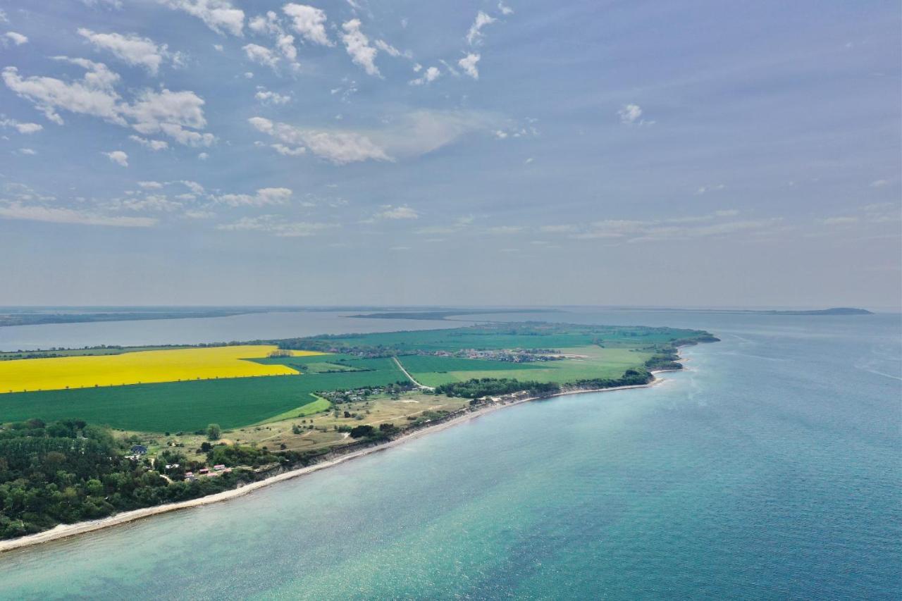 Strandnahe Ferienwohnung Ruegen Dranske Esterno foto