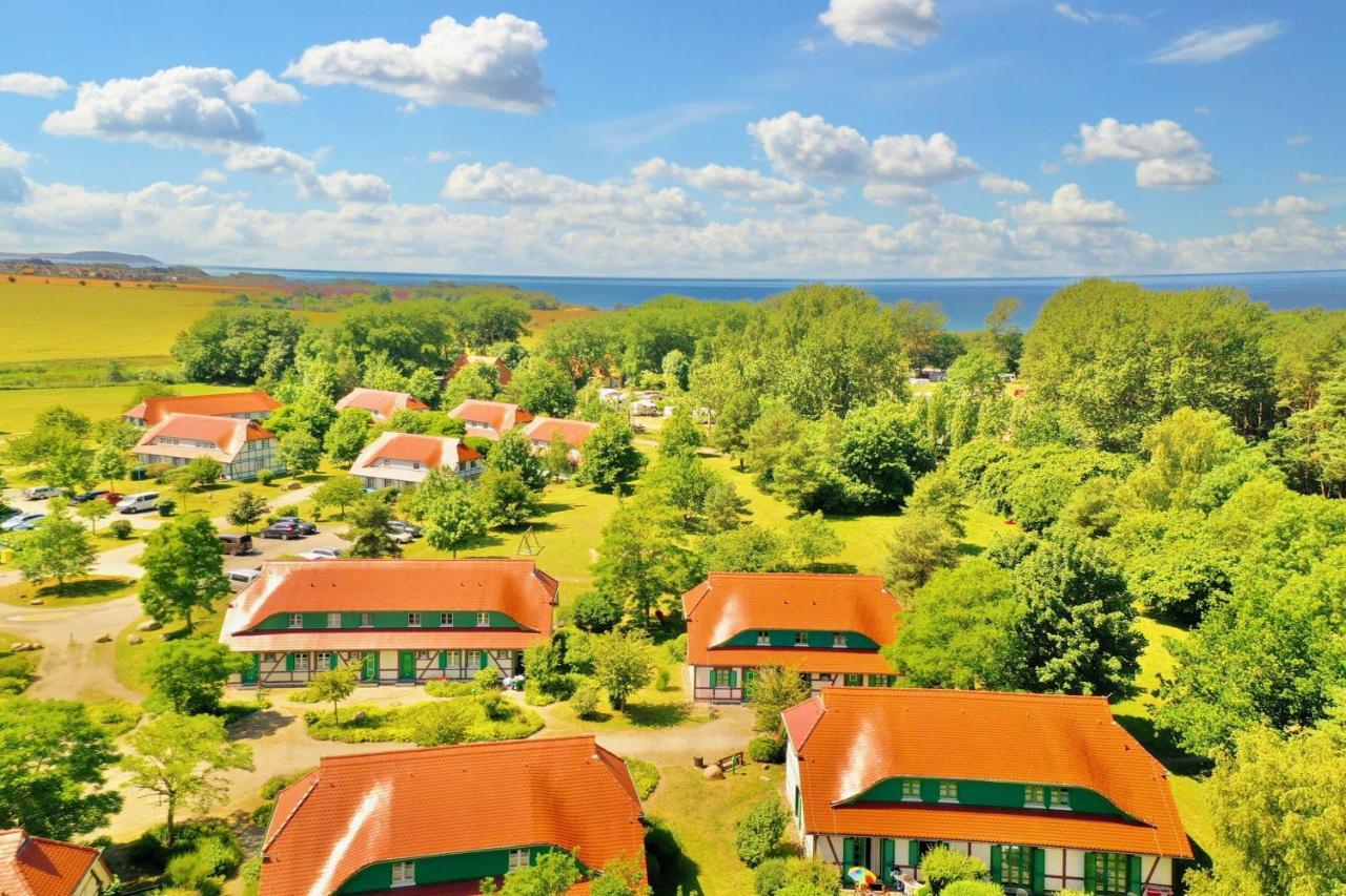 Strandnahe Ferienwohnung Ruegen Dranske Esterno foto