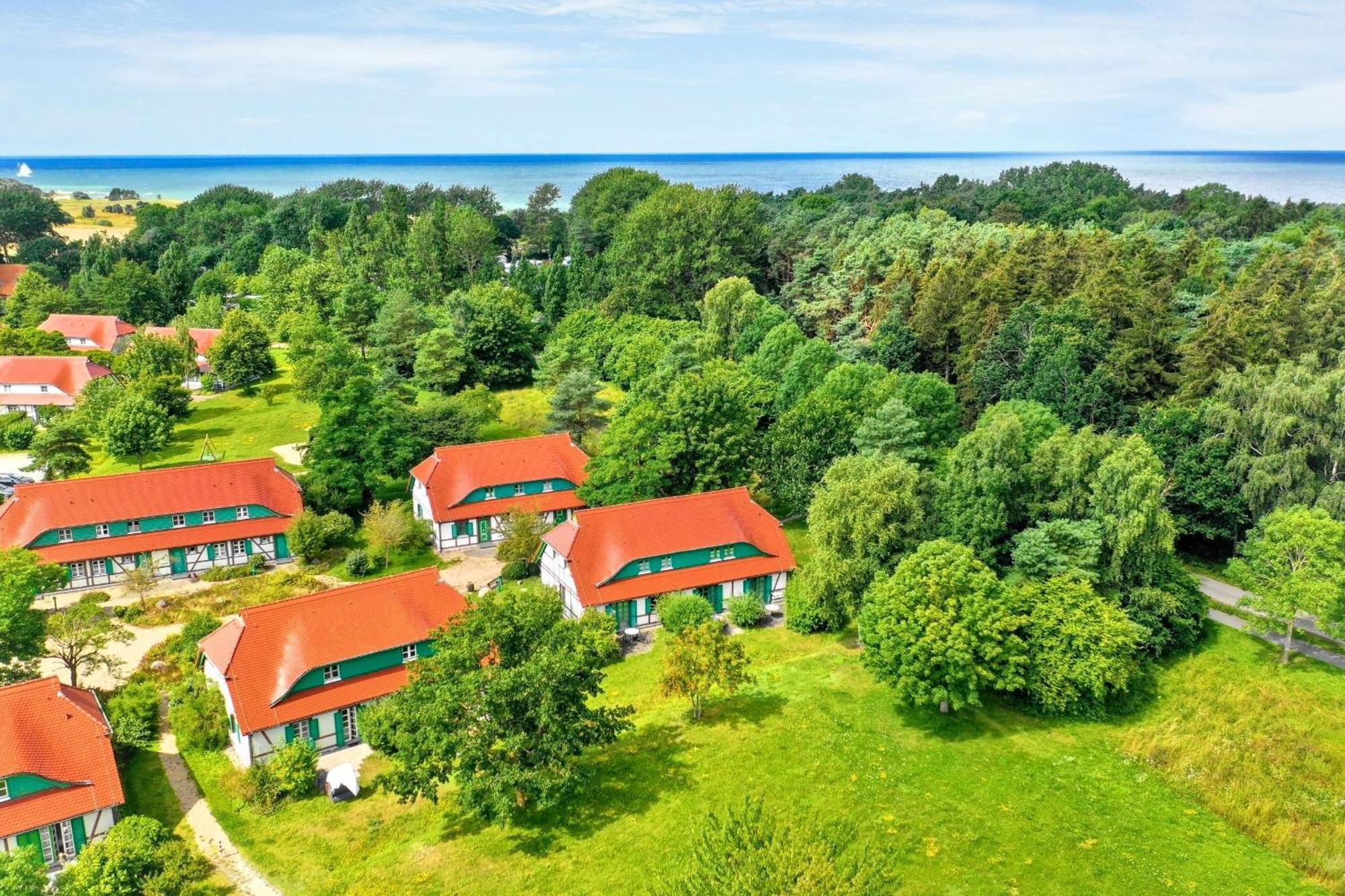 Strandnahe Ferienwohnung Ruegen Dranske Esterno foto