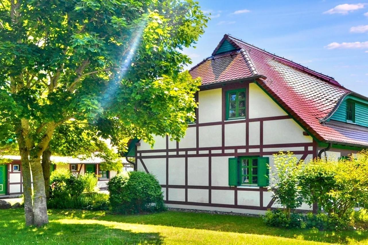 Strandnahe Ferienwohnung Ruegen Dranske Esterno foto
