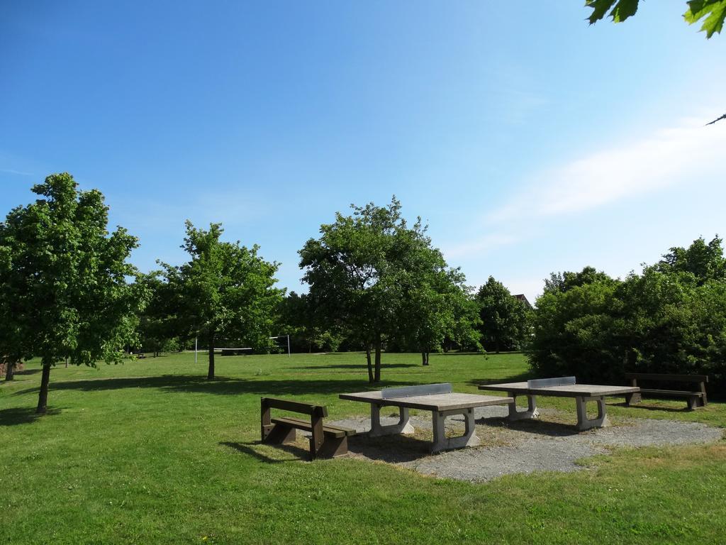 Strandnahe Ferienwohnung Ruegen Dranske Esterno foto