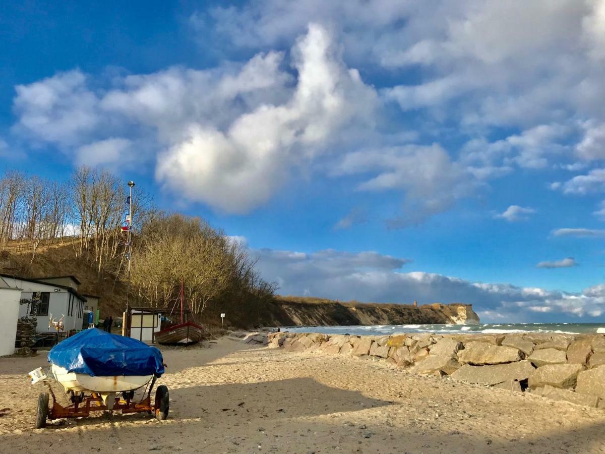 Strandnahe Ferienwohnung Ruegen Dranske Esterno foto